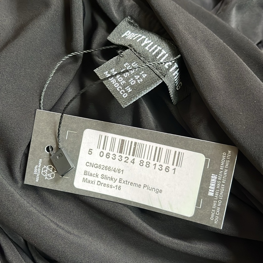 4/$19 NWT PrettyLittleThing black slinky extreme plunge maxi halter tie dress - Picture 7 of 8